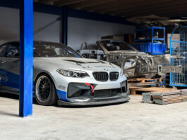 BMW M2 F87 Rennwagen + BMW Z4 E89 Karosserie